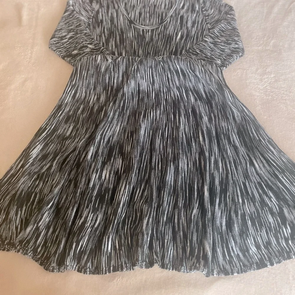 Torrid Scoop Neck Marble Flare Dress - Size 2X - Picture 14 of 16